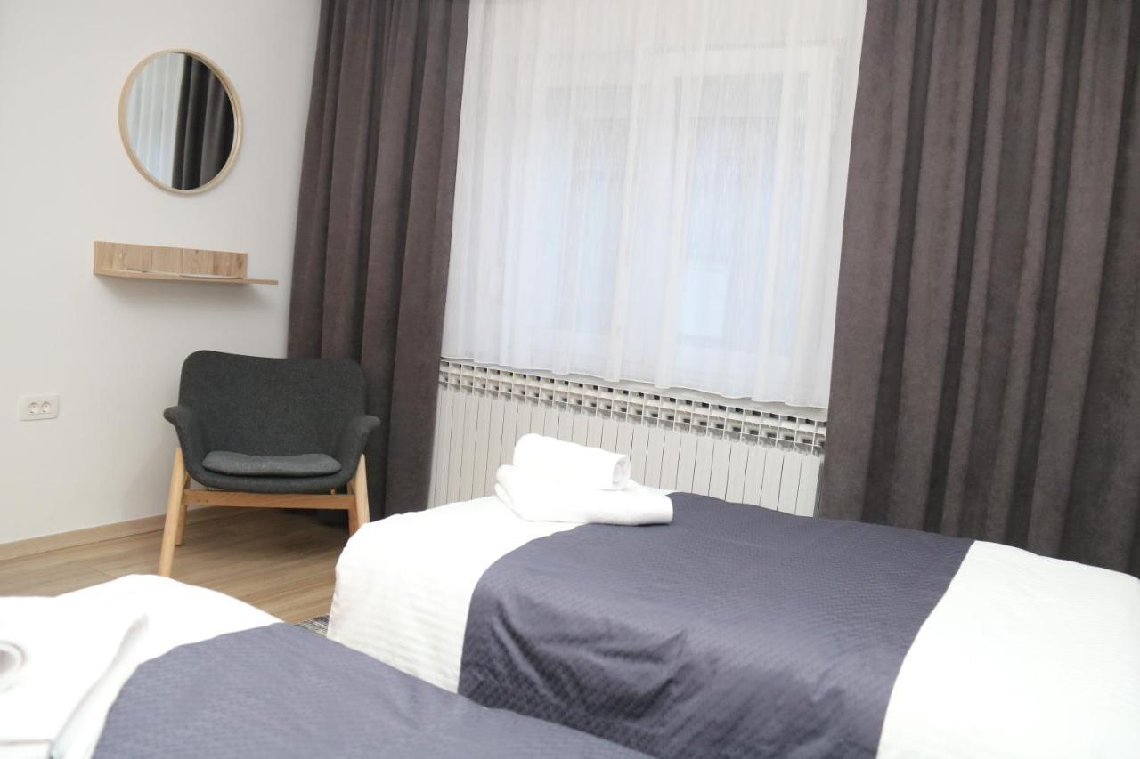 Apartman Relax Ðakovo Exteriör bild
