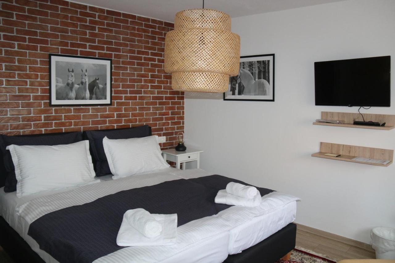 Apartman Relax Ðakovo Exteriör bild