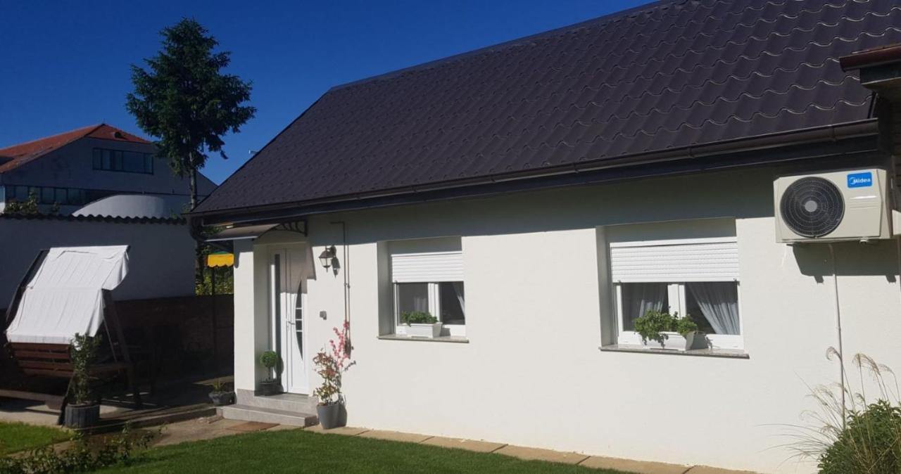 Apartman Relax Ðakovo Exteriör bild